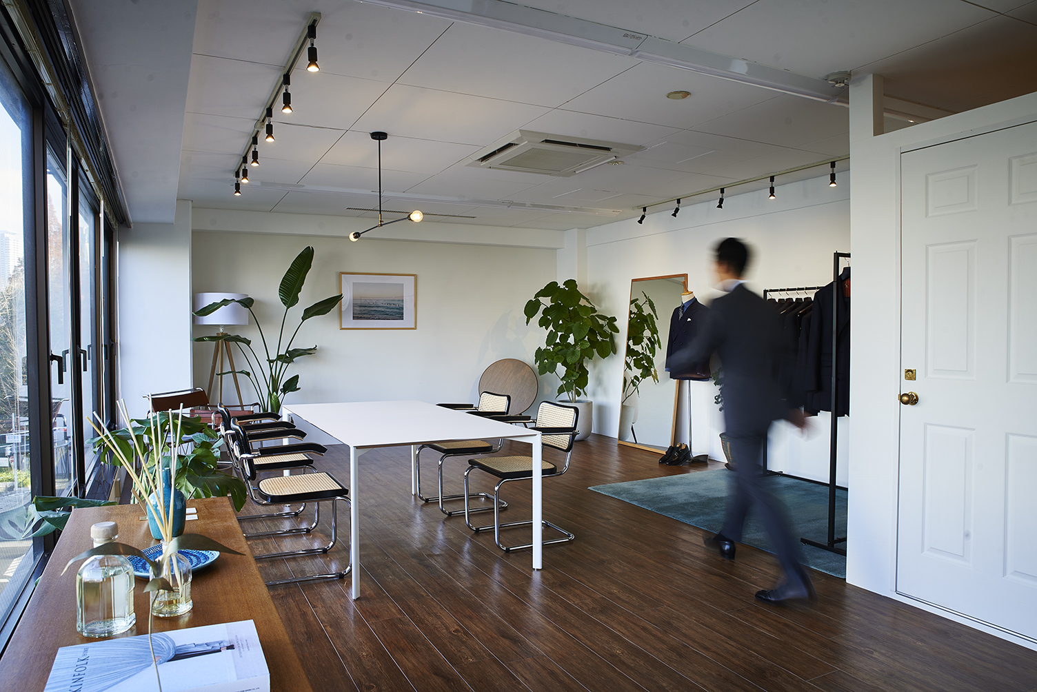 TRISIC CLOTHING 店内イメージ2